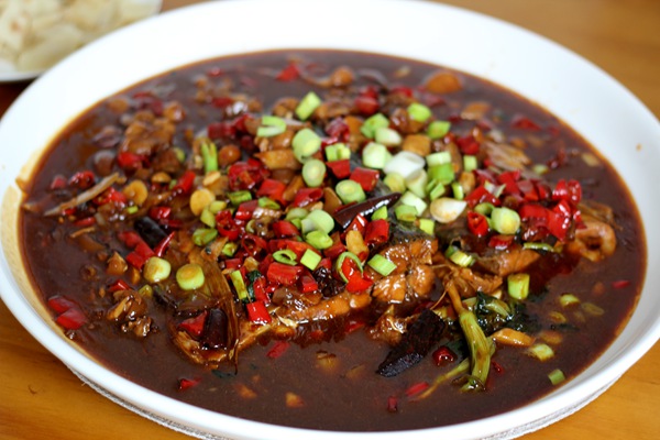 第一美食鱼头泡饼,北京特色菜鱼头泡饼