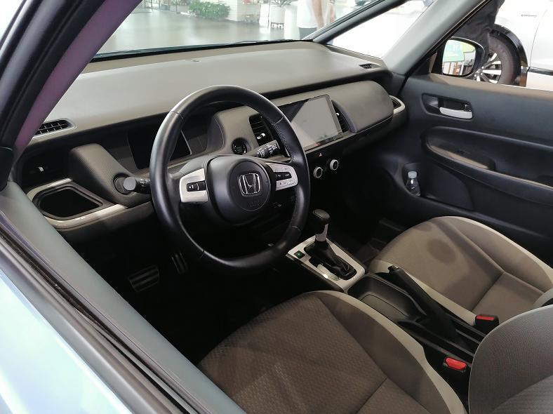 体验商家改装的飞度,外观似“大皮卡丘”!内饰落后,价格又降了