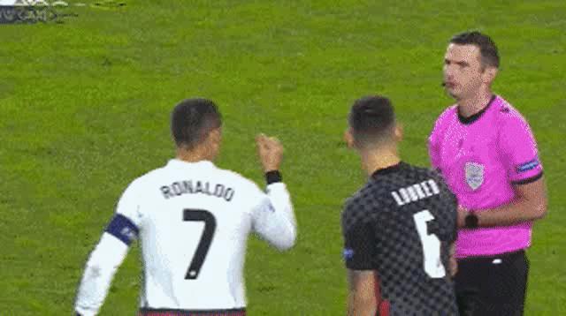 欧足联澄清欧联判罚,欧国联判点球视频