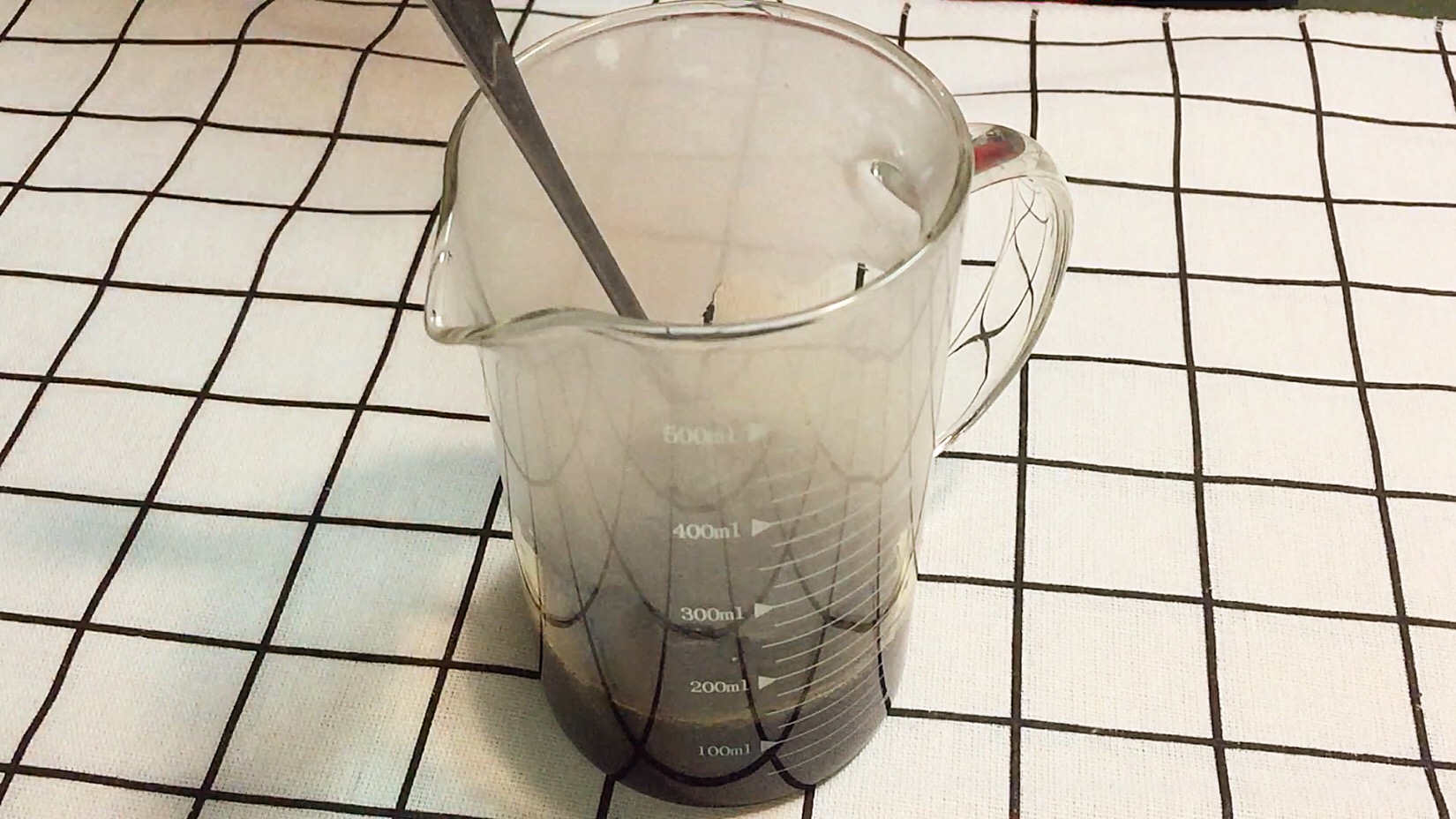 泡打粉和酵母粉一起和面有危害吗,泡打粉和酵母粉一起做发糕怎么放