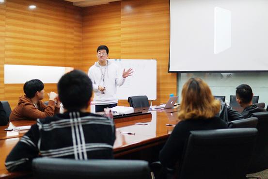 天猫联合苹果在无锡设立客户服务中心为全国果粉提供技术指导