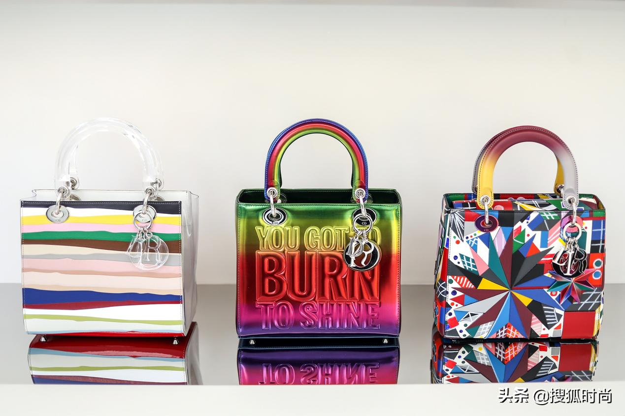 究竟是什么神仙合作款，让卢靖姗和章若楠不断为它打Call？