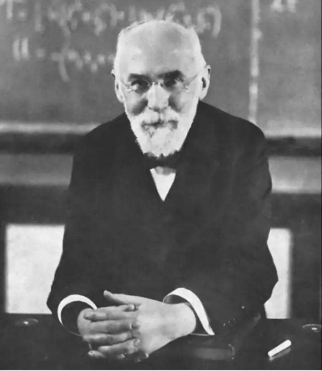 相对论接近光速运动时间变慢,相对论中有超光速运动吗