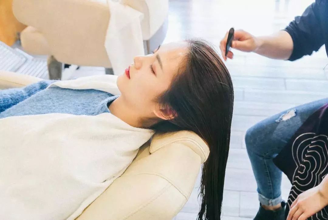 告别秀发,告别头发稀少白发烦恼