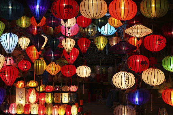 元宵节灯笼手工制作幼儿园,做元宵节的灯笼手工简单又漂亮