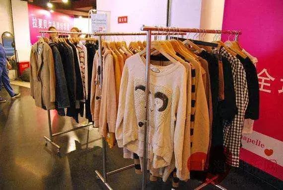 福建又一名企跌落！被称中国ZARA！如今质押爆仓，半年巨亏5亿，关店2400家