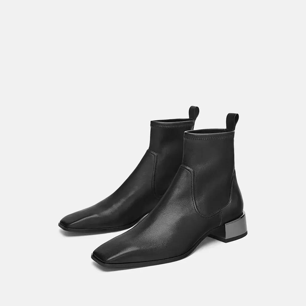 夏季小白鞋短靴洋气又高级,5款人气短靴时髦好看穿着又舒适