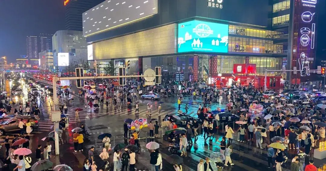 岳阳打造网红城市的困难,岳阳有哪些网红地方