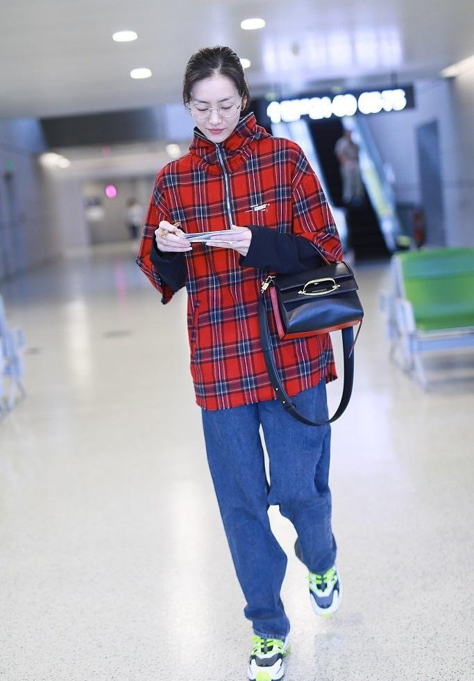 肖战刘雯,刘雯时尚街拍高清图片2017