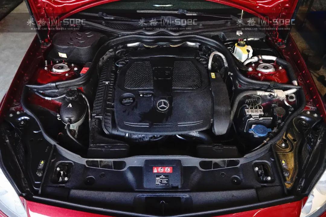 奔驰CLS300CGI周期养护选用法国MOTUL全合成机油