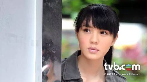 因患贝尔氏麻痹症导致面瘫,贝尔麻痹症面瘫