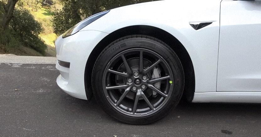 特斯拉承认model3存在刹车问题,特斯拉model3充电问题