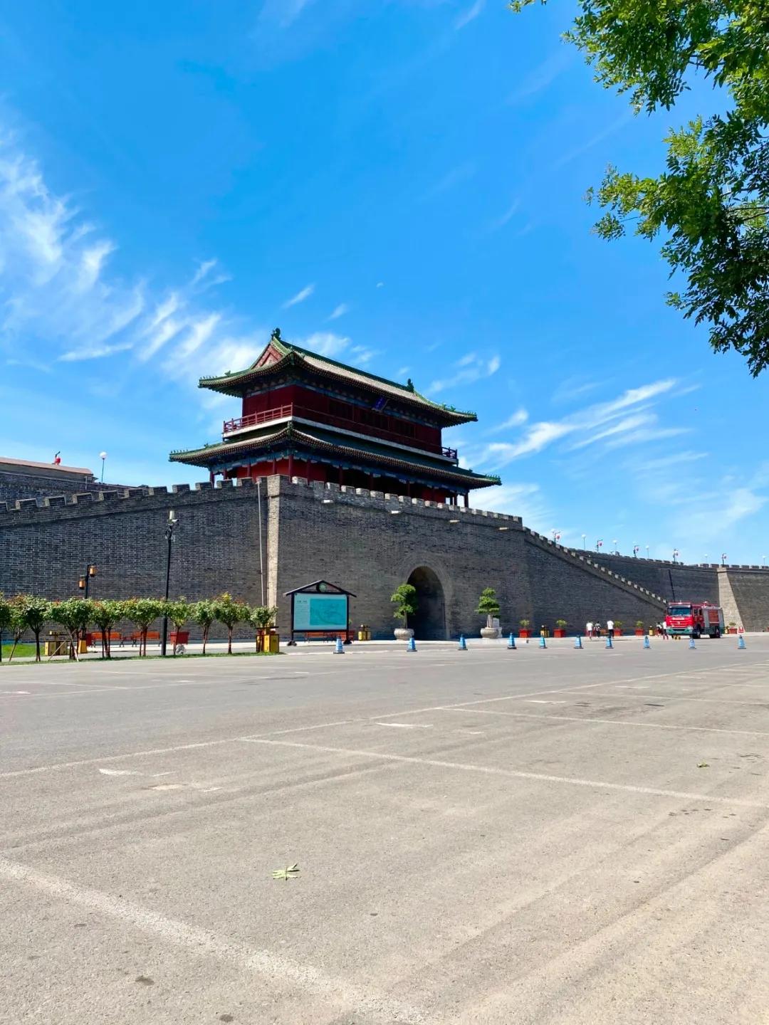 给备战高考的莘莘学子们加油助威,为莘莘学子助威高考