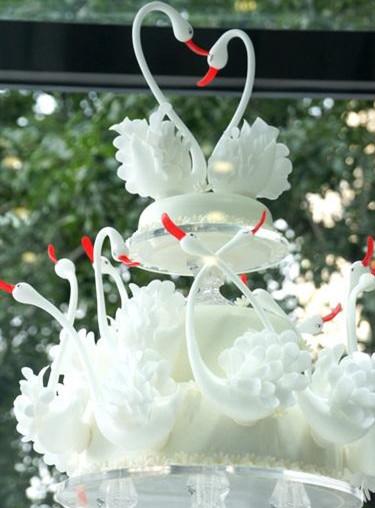 黑天鹅蛋糕最贵的一个亿,好利来黑天鹅最贵蛋糕