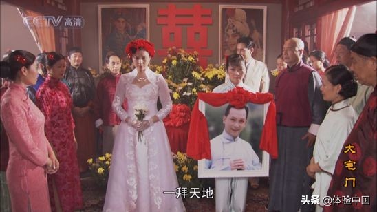 神剧《大宅门》,讲述了北京同仁堂的故事,也预言了当今的流行词