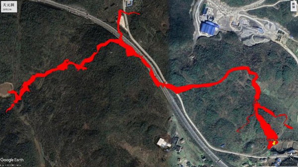16岁留美高中生回国科考，变身“老鼠人”下悬崖探8000米洞穴