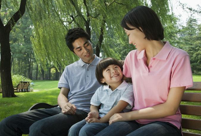 孩子在学校被人打了不肯说怎么办,宝宝被人欺负只会哭不还手怎么办