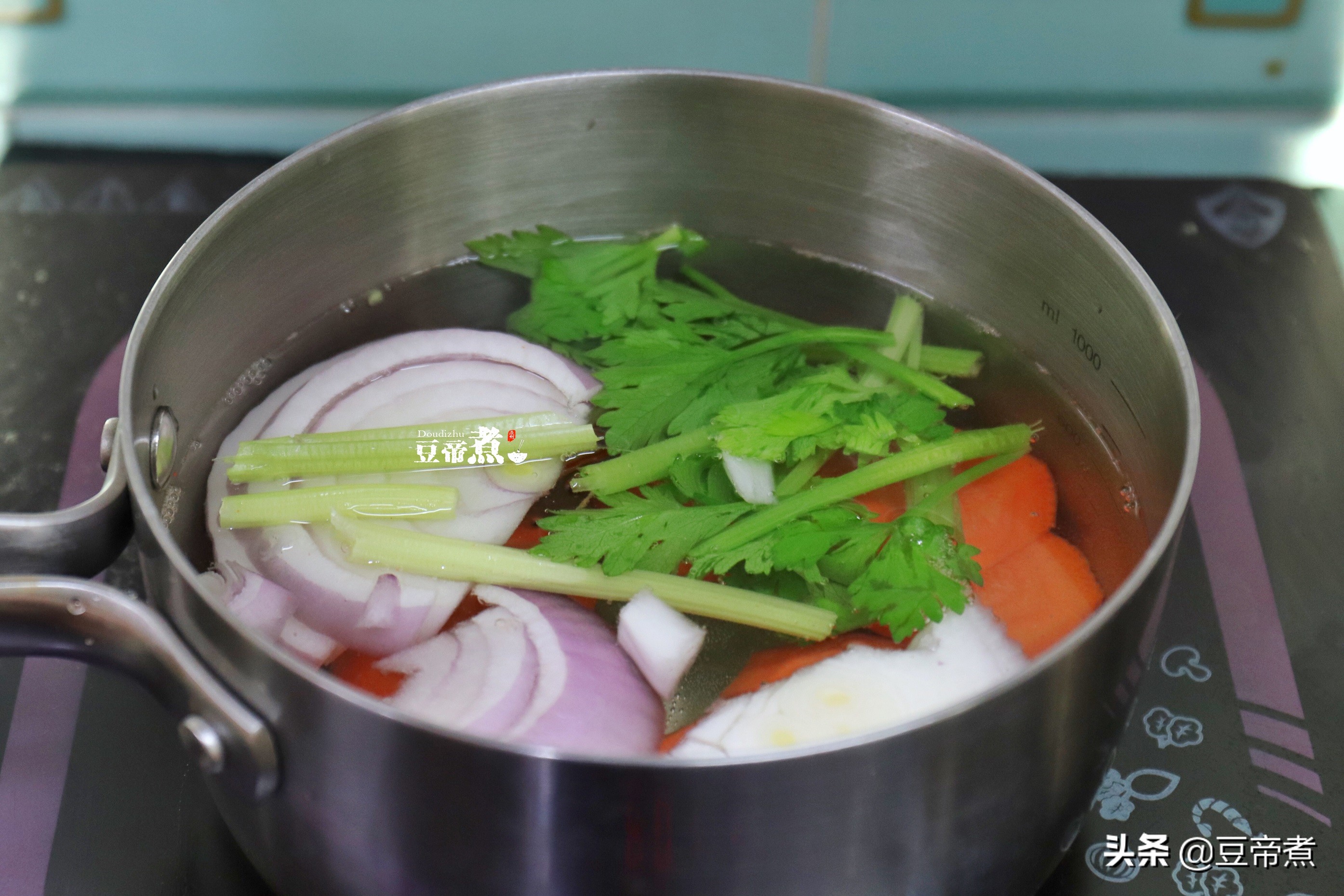 酒店蒸鱼汁制作方法和配方,小年蒸鱼的家庭做法