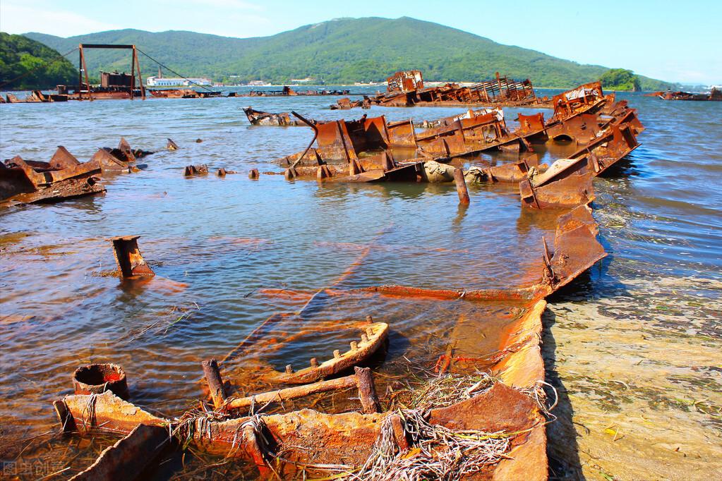 万吨巨轮遭遇飓风沉入太平洋，船体撕裂燃料泄漏！真实纪录片