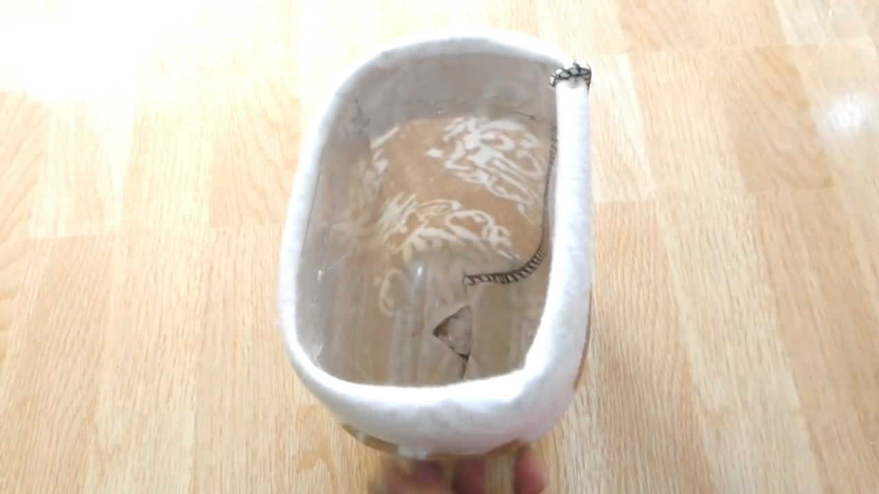 旧衣自制小挎包教程,怎么用塑料袋加塑料瓶做斜挎包