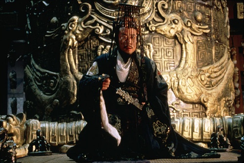 秦陵兵马俑为什么没有兵器 (秦兵马俑为什么不戴头盔)