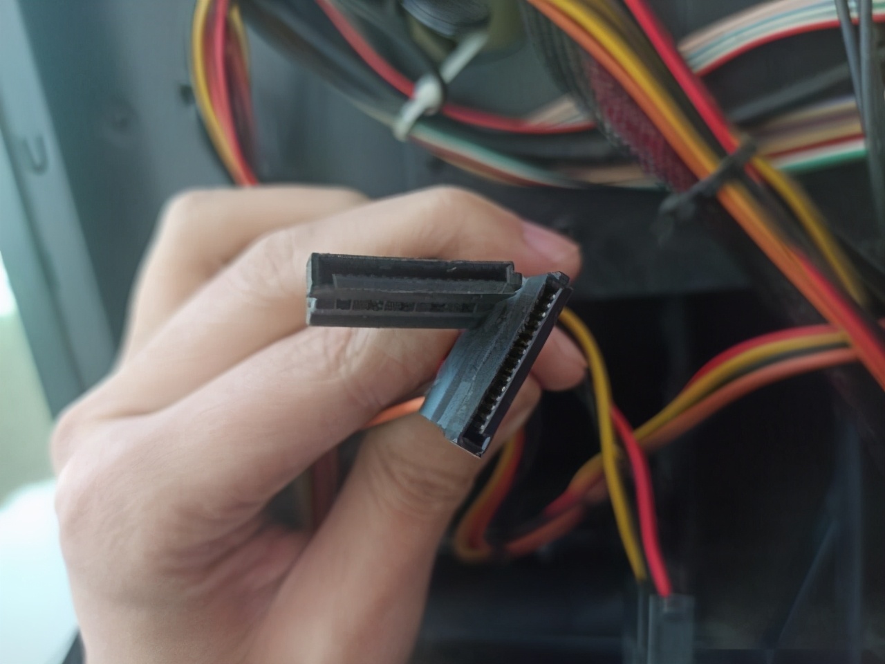 500g硬盘怎么安装台式电脑,双机械硬盘怎么安装