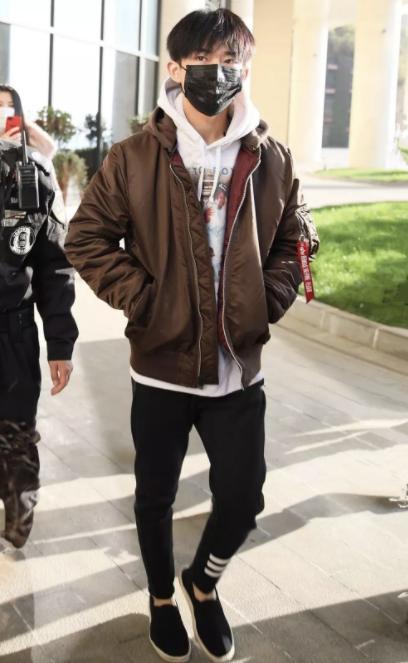 马云穿的老北京布鞋是哪一款,马云穿的什么样的布鞋