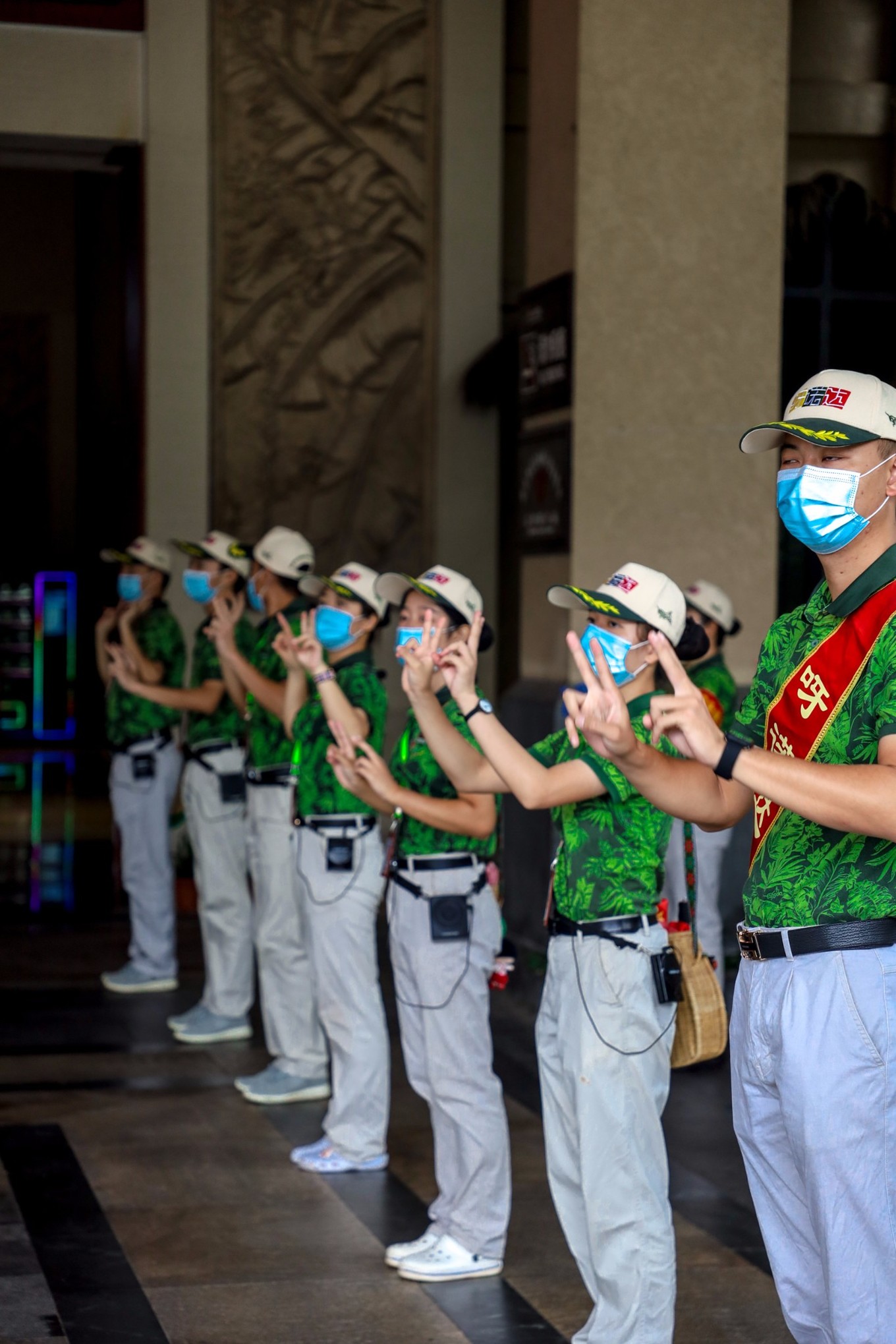 呀诺达雨林探险是什么,三亚呀诺达雨林正规吗