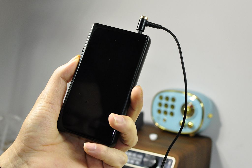 *放播**器多漂亮这耳放就多漂亮，关键还拯救了我的JVC木振膜耳塞