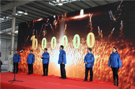 从农具生产到客车大厂,中通客车的辉煌如何造就?