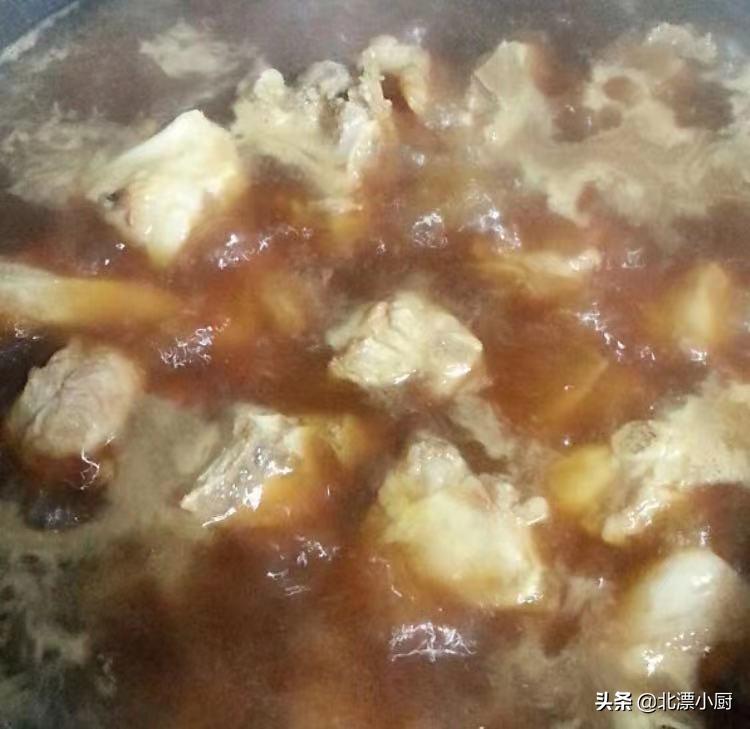 煮排骨要不要撇浮沫,炖肉炖排骨记住一放三不放