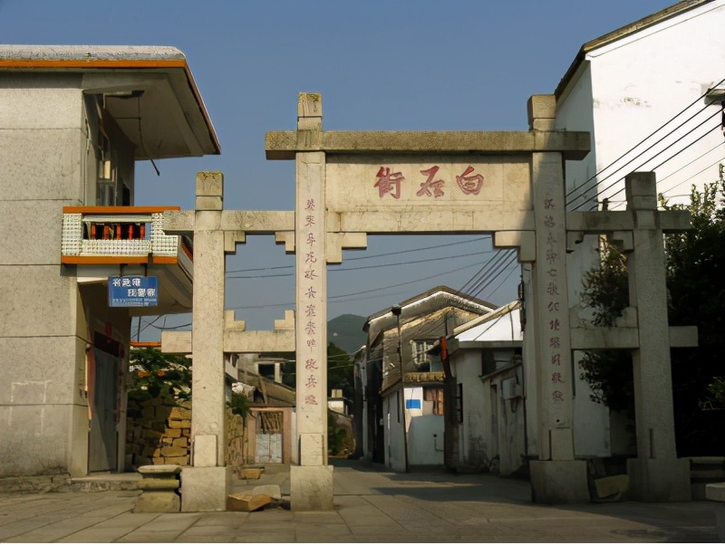 美丽的广东淇澳岛，依偎在珠海市旁的小岛，村民亲自打造的白石街