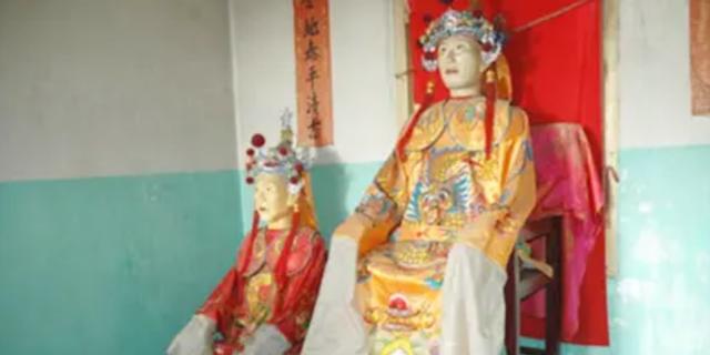 父亲去世被火化了十几次,父亲去世会变成佛吗