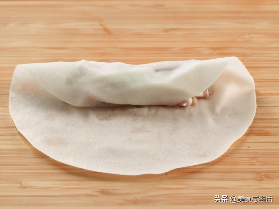 做春卷的手法全过程,怎样做皮薄酥脆的春卷