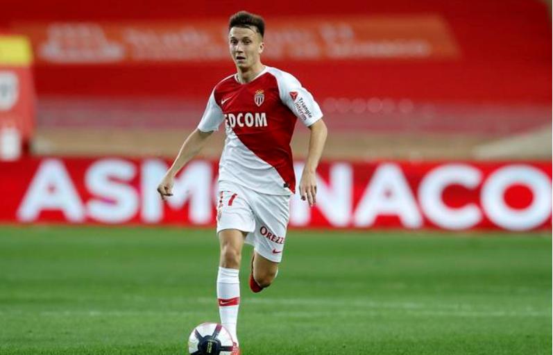 难堪大用！一场0-3后世界杯新星再遭质疑，昙花一现还是“水货”