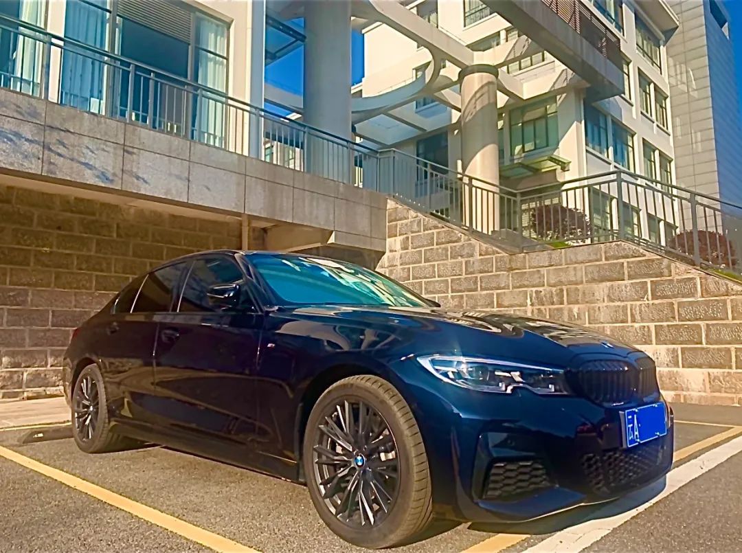 拥有一台顶配宝马3系330i,一台宝马3系挣多少钱