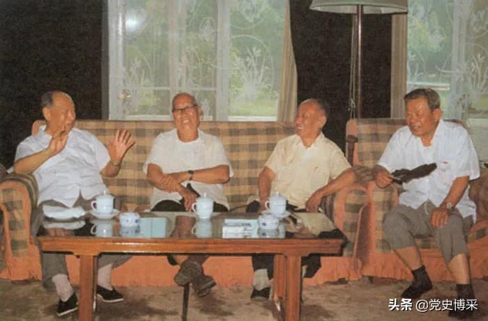 *真彭**别具一格入木三分的讲话艺术