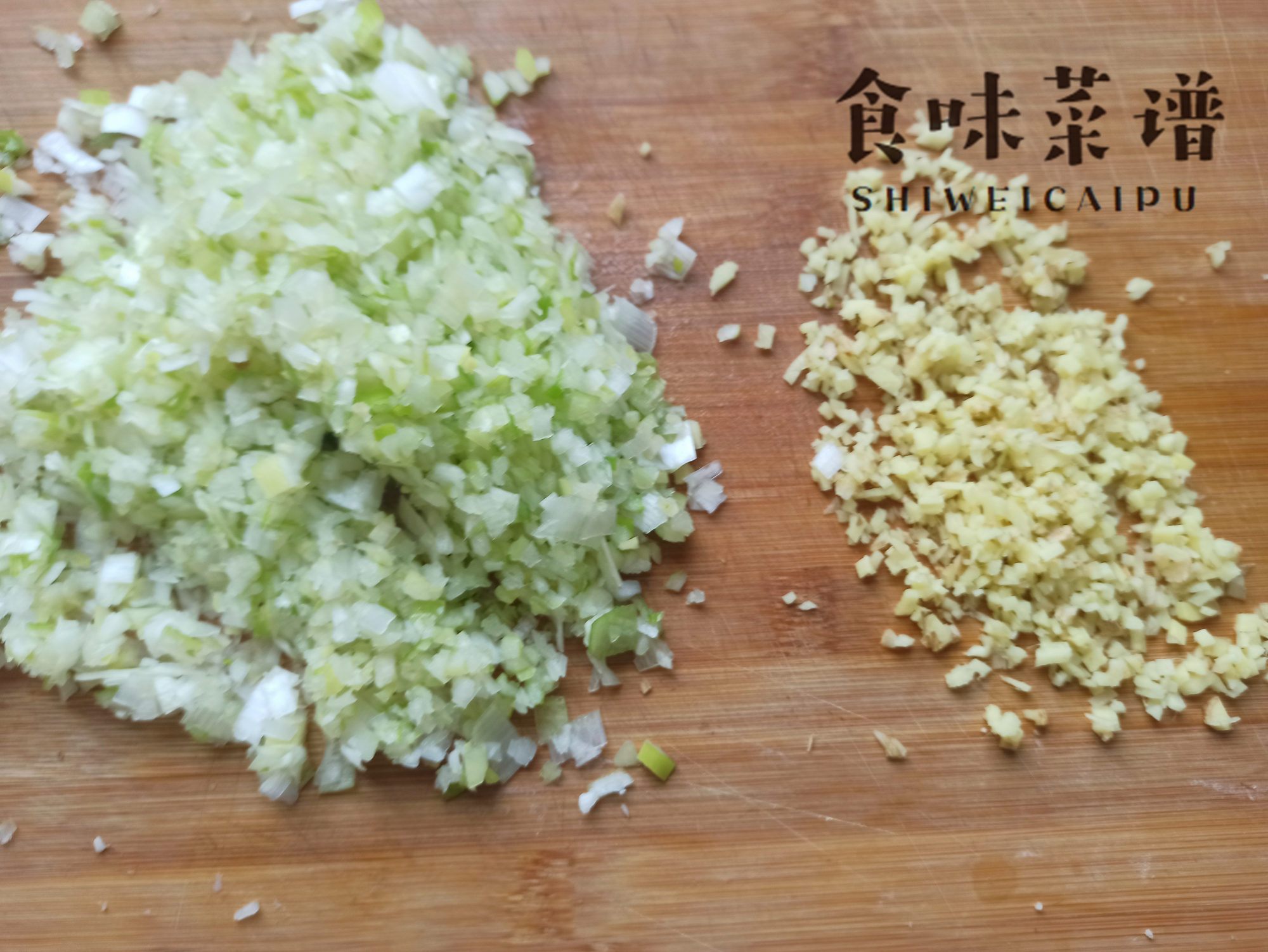 卷饼香菇酱怎么调,香菇酱做饼