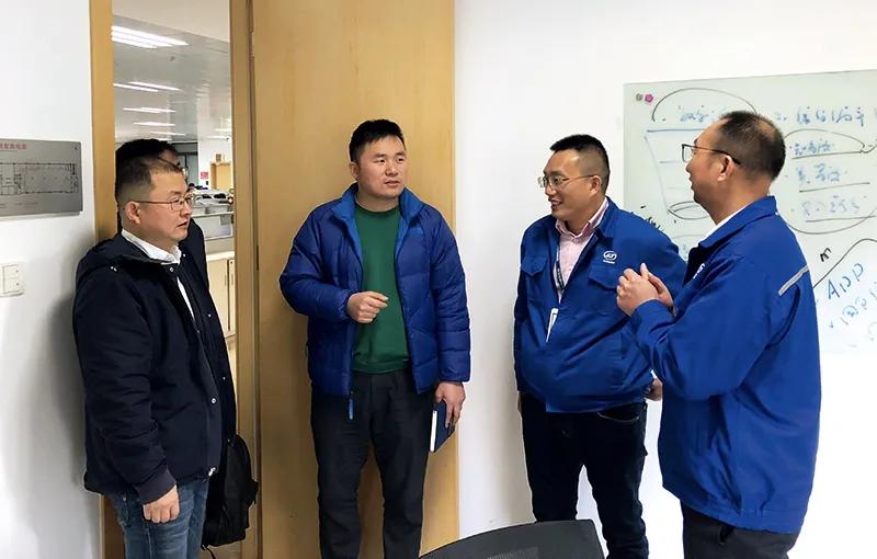 五菱神车的演变史,五菱发展史启示