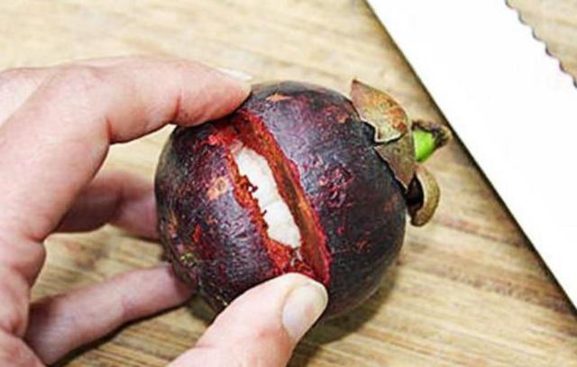 长见识了山竹原来这样吃,山竹到底该吃哪个部分