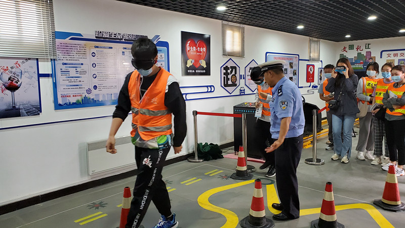 【文明交通进驾校】民勤公安交警走进天顺驾校开展暑期交通安全宣传活动丨强担当除隐患防事故保安全