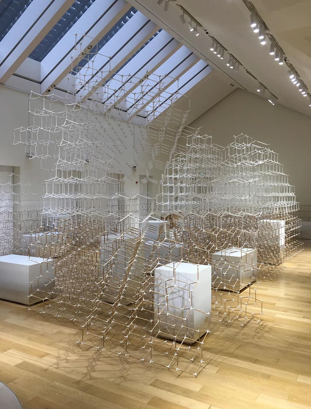 杨明洁设计师,杨明洁设计师可移动屏风