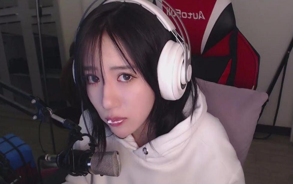 女主播跳槽被平台索赔500万,女主播违约跳槽被索赔