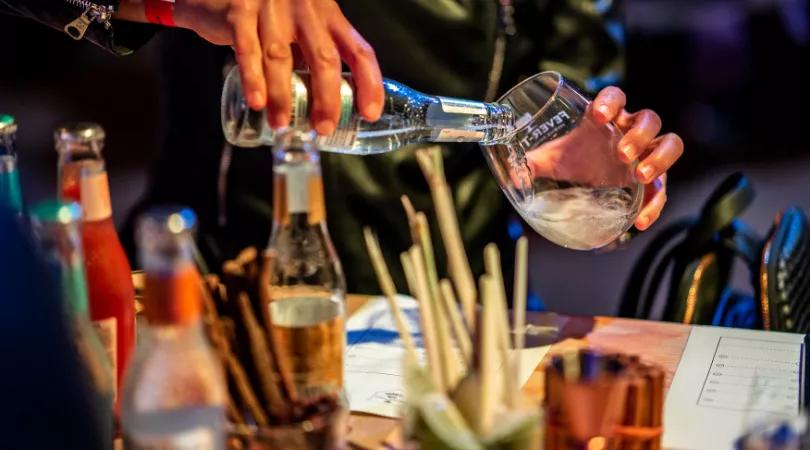 荷兰金酒怎么喝好喝,金酒一般怎么喝