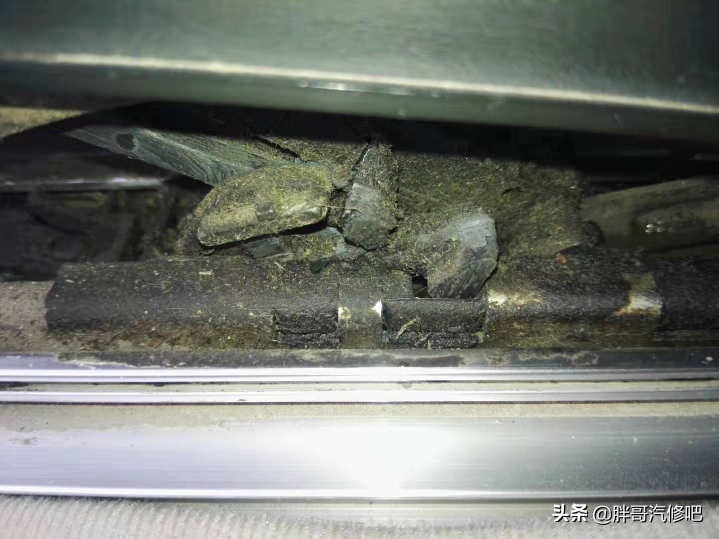 买天窗需要注意什么,维修天窗大约需要花费多少钱