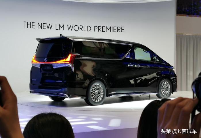 雷克萨斯lm300h4座落地多少钱,雷克萨斯lm300h四座顶配多少钱