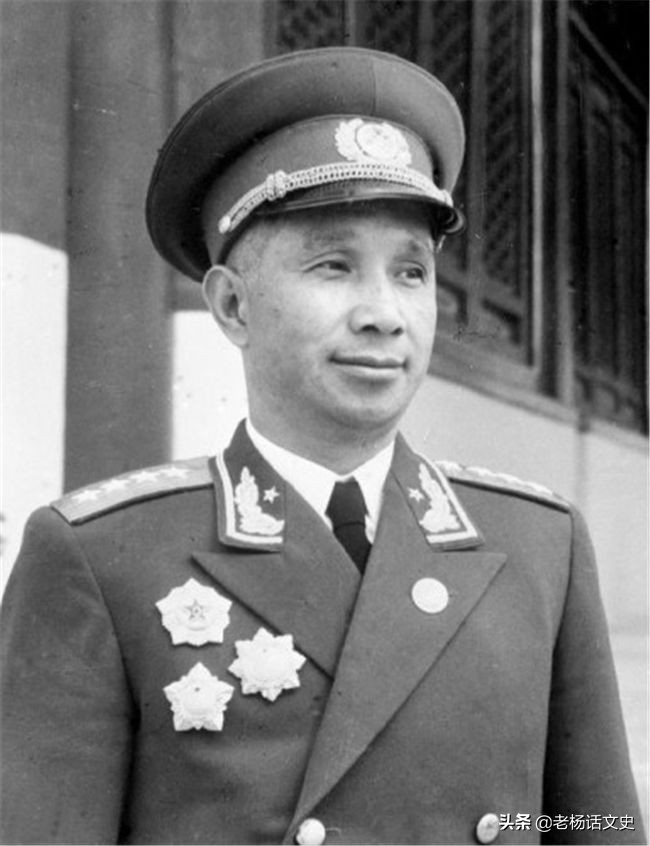 十大元帅粟裕将军生平全集,大将粟裕有几个版本