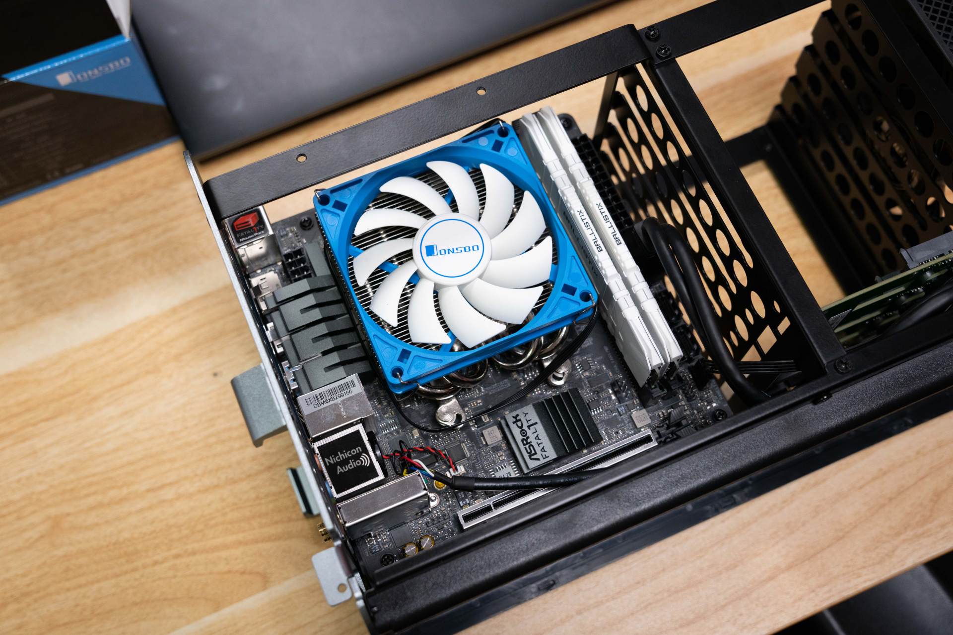 乔思伯机箱v11开箱,乔思伯n1组装nas