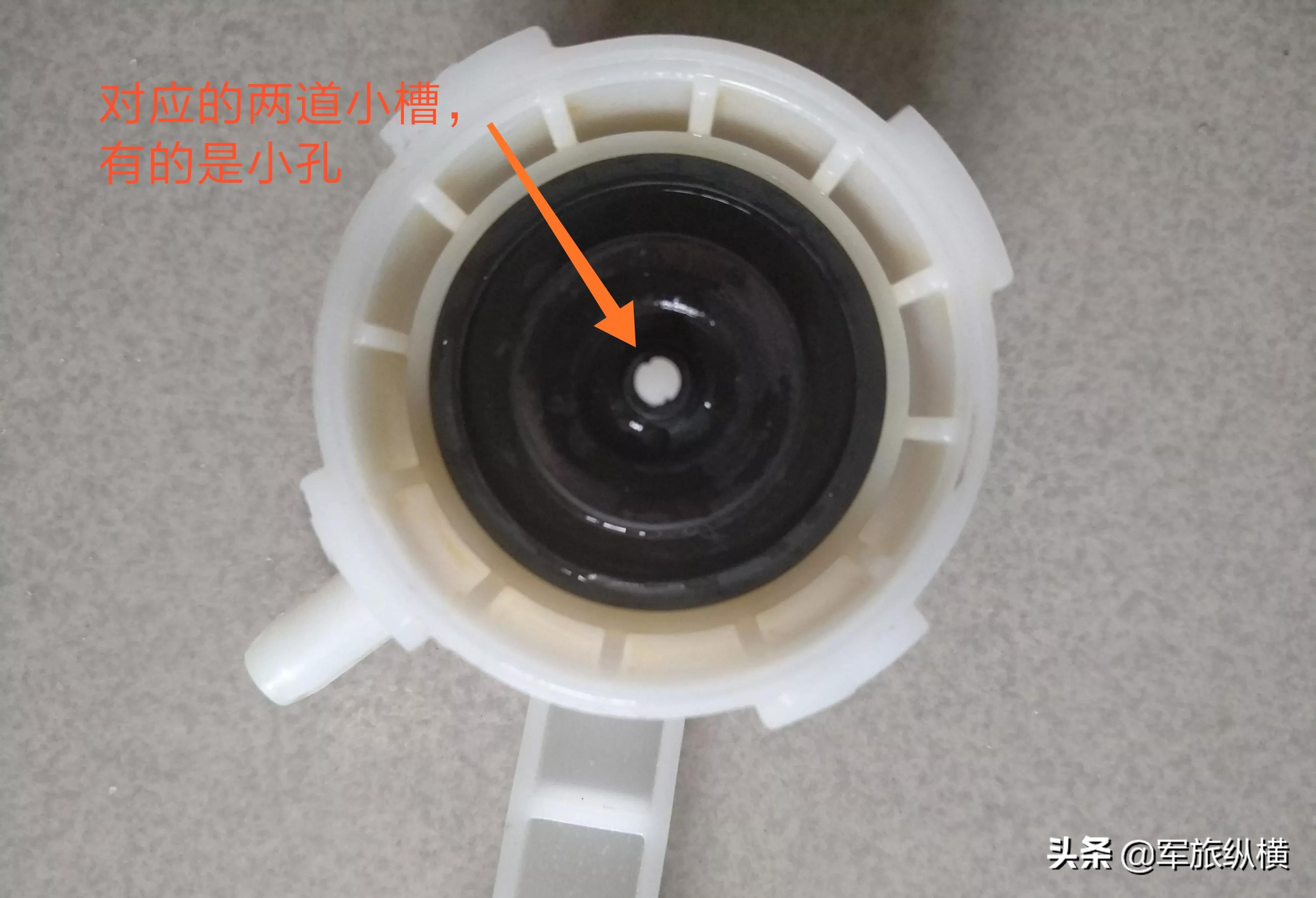 马桶一直上水不停的维修方法,坐厕马桶上水不停怎么办