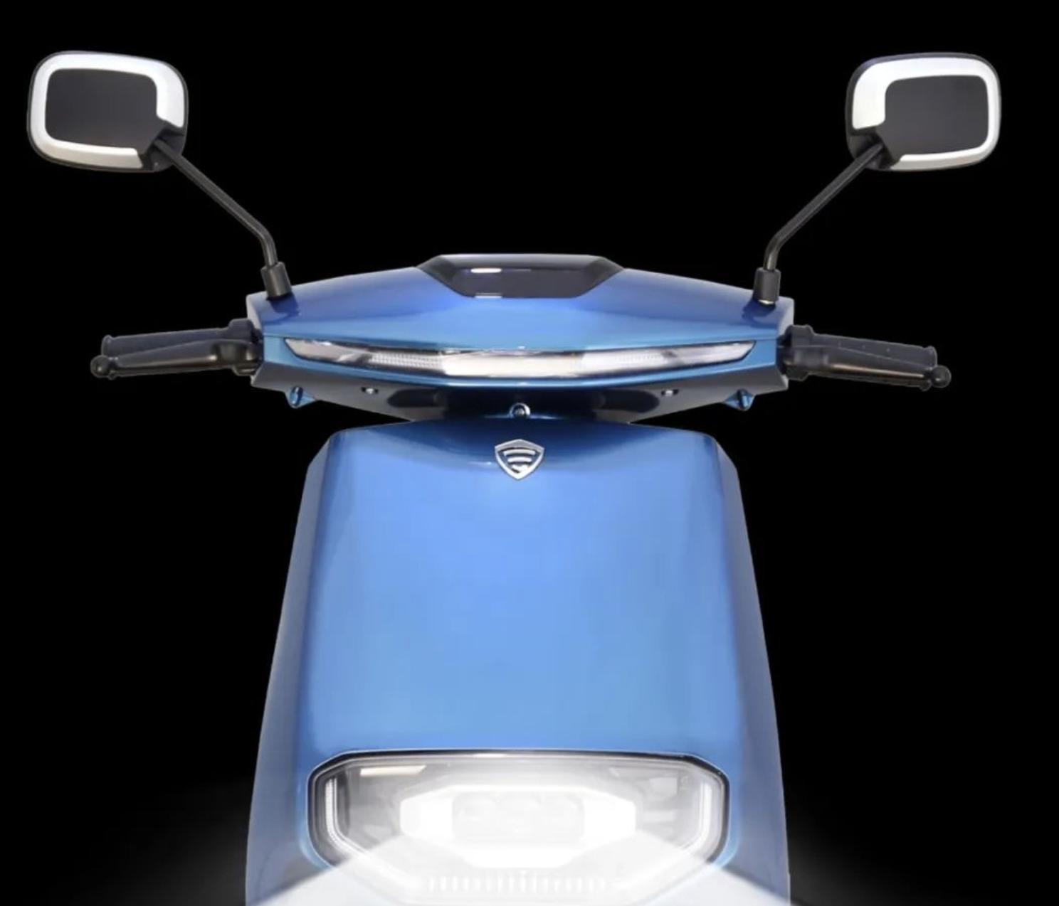 新蕾和台铃电摩买哪个好,新蕾电动车n5高速版